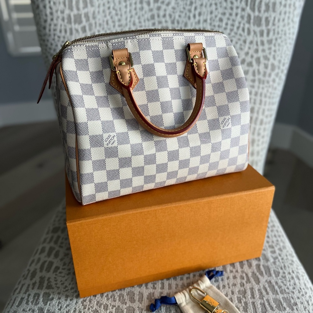 Louis Vuitton Speedy 25